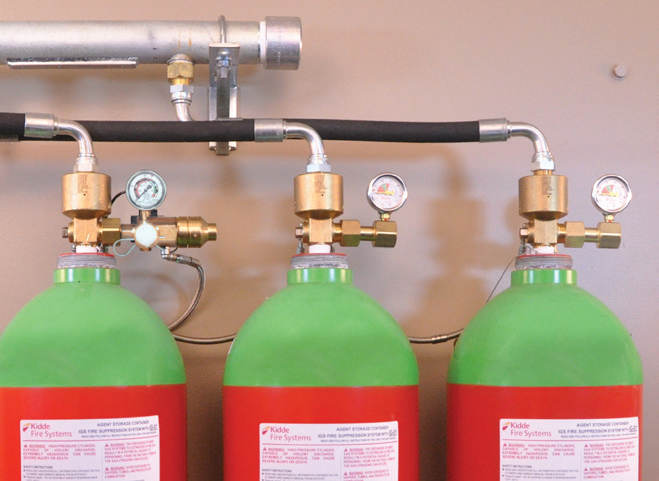Le système de gaz inerte Natura™ de Kidde Fire Systems offre une grande flexibilité avec le choix de quatre agents, une installation efficace et un coût total de possession globalement plus bas grâce à la réduction des coûts de matériel, d'installation et de main d'œuvre, ainsi qu'à un coût de recharge plus économique après une décharge.