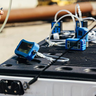 Calibrateur de débit d'air Gilian Go-Cal® Pro en cours d'utilisation